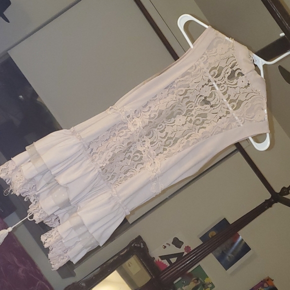 Pink lace vest - Picture 2 of 2